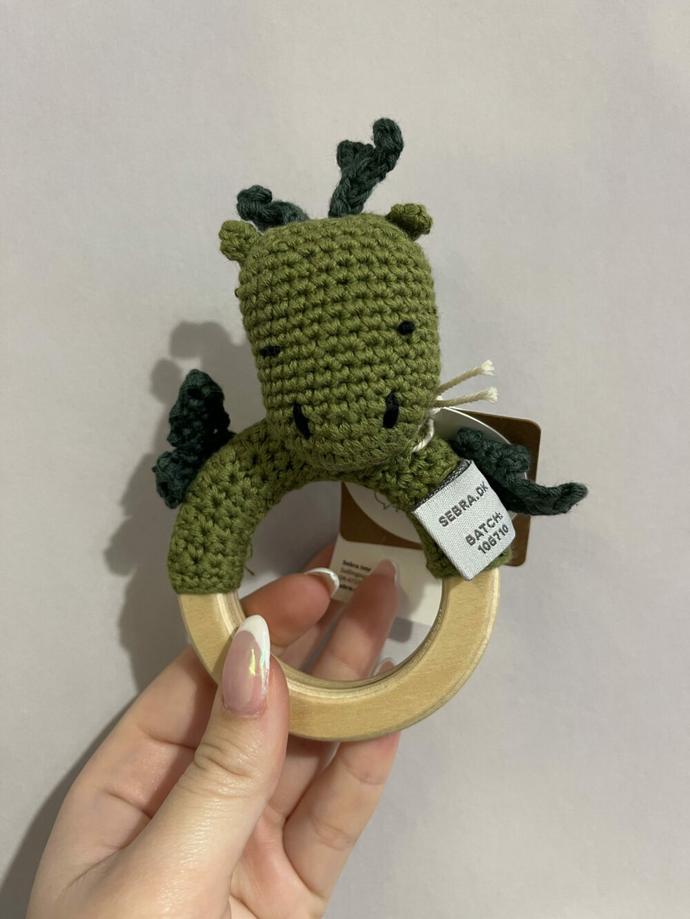 Hochet en crochet - dinosaure