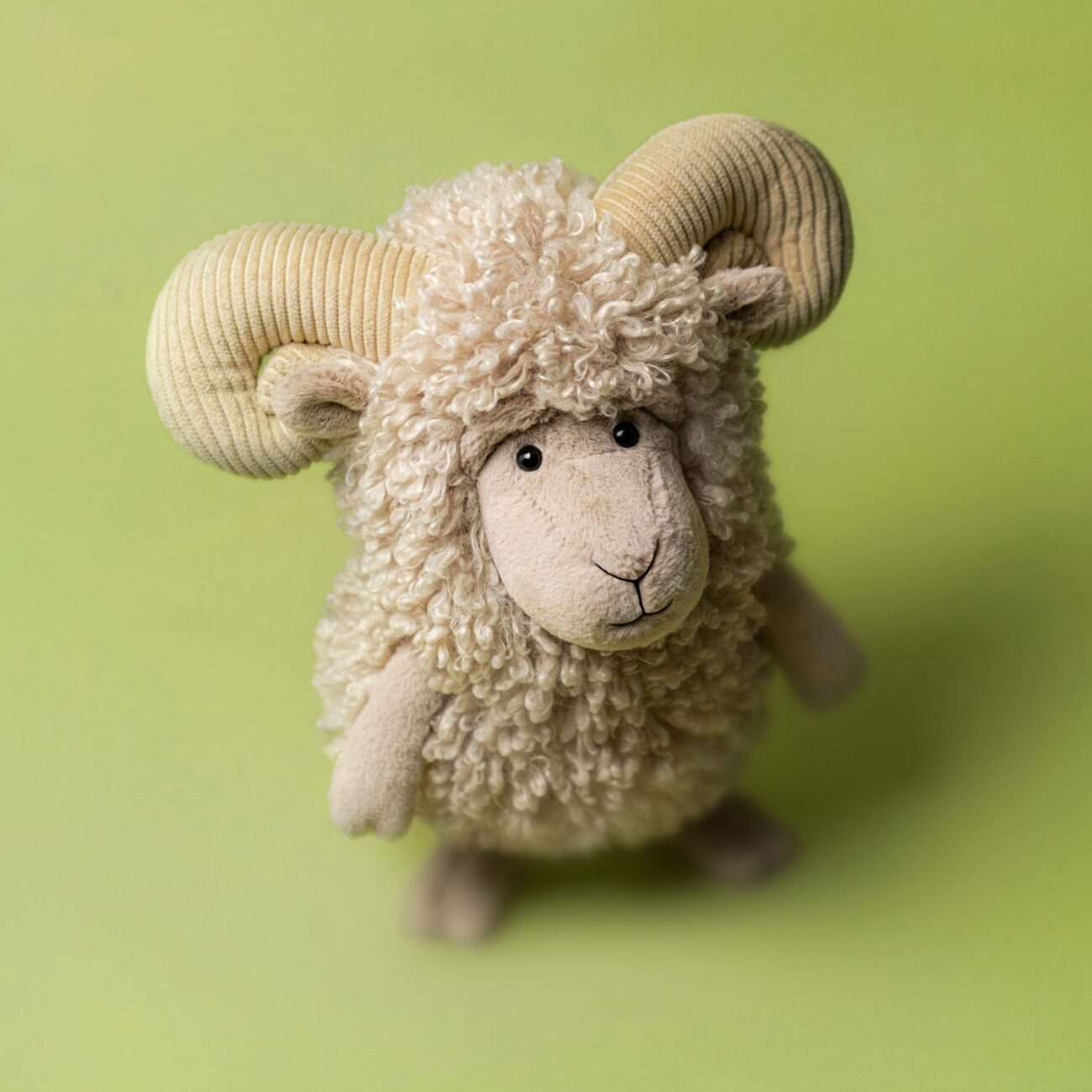 Bouc Ramsley peluche – Image 2