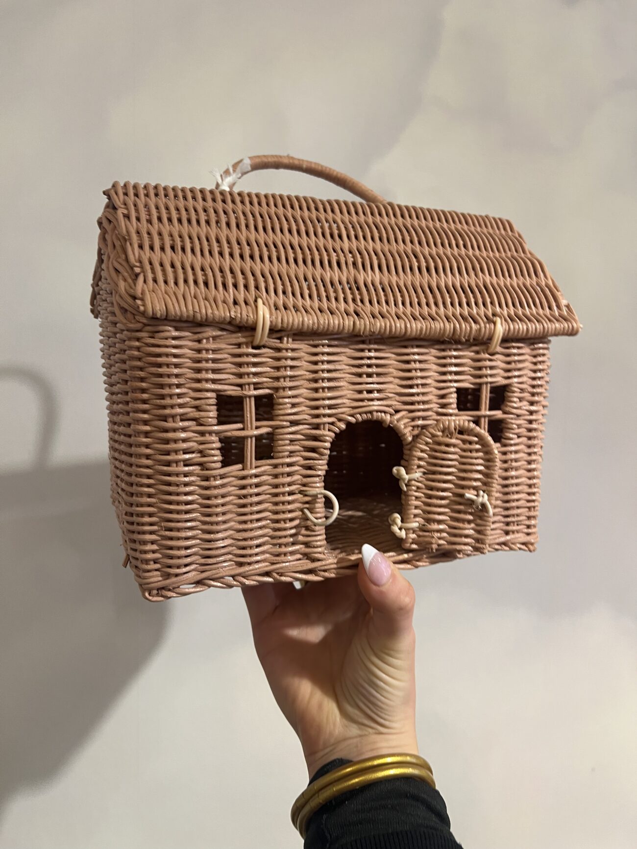 Panier petite maison en rotin – Image 2